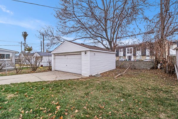 Backyard, Detached Garage, Exterior