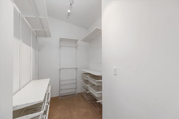Interior, Walk-in Closets