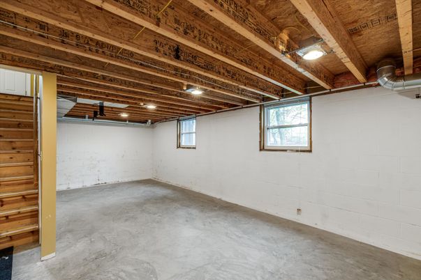 Empty room, Interior, Wooden Beams, Wooden Ceilings, Wooden Walls