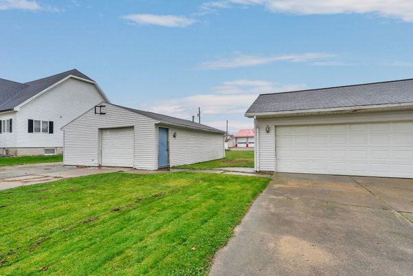 Backyard, Detached Garage, Exterior
