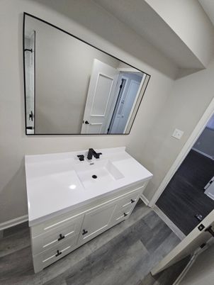 Bathroom, Dual Sink Vanities, Interior, Wood Texture Flooring