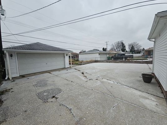 Backyard, Detached Garage, Exterior