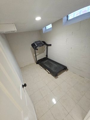 Fitness Equipment, Interior, Recessed Lighting