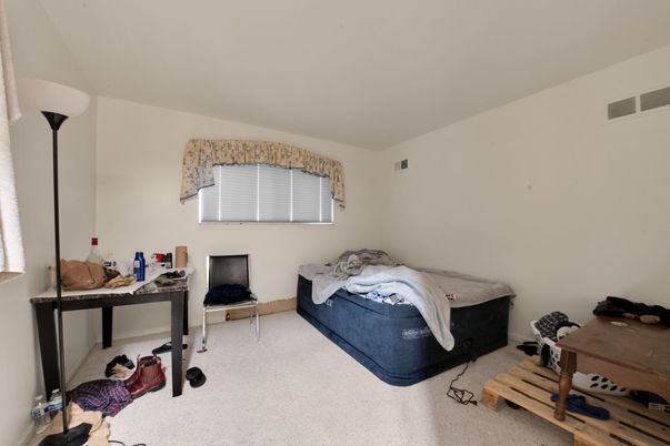 DE Listing image placeholder