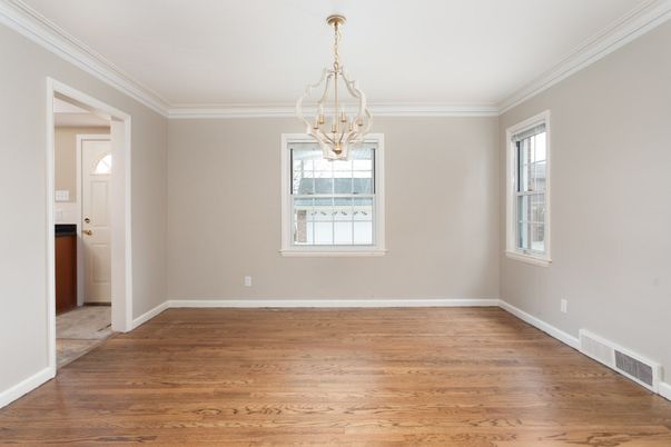 Chandelier, Empty room, Interior, Wood Texture Flooring