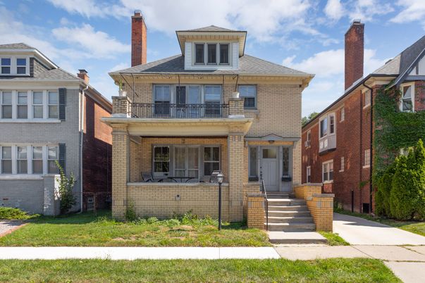 Exterior, Facade, Brick Facade, American Foursquare