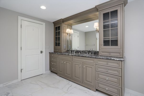 Bathroom, Dual Sink Vanities, Interior, Marble, Recessed Lighting