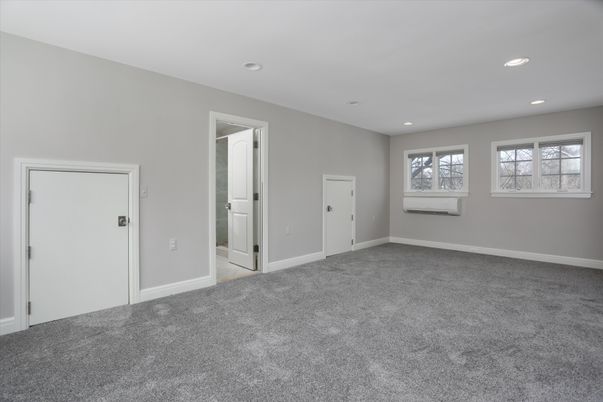 Empty room, Interior, Recessed Lighting