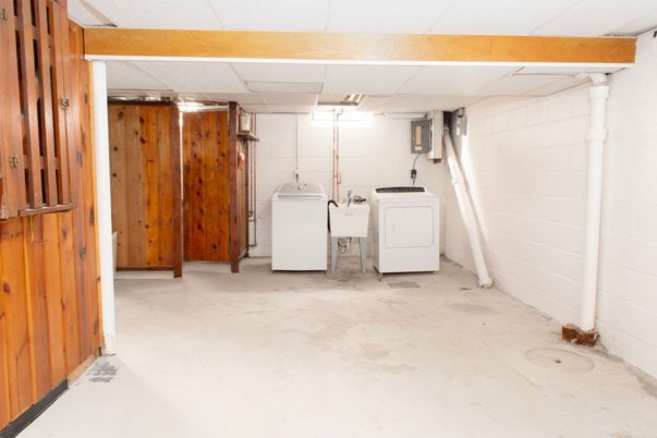 Interior, Washer