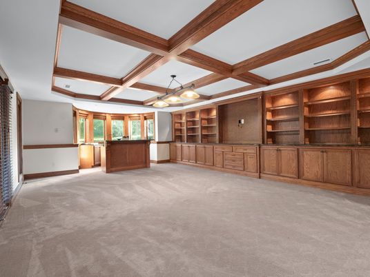 Empty room, Interior, Recessed Lighting, Wooden Beams