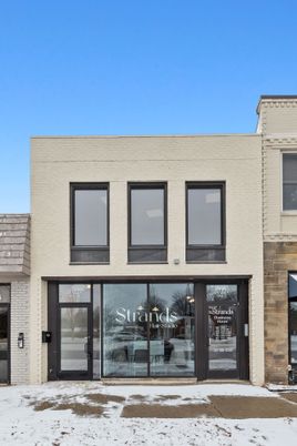 Exterior, Facade, Rowhouse