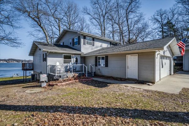 Backyard, Exterior, Water