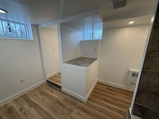 Empty room, Interior, Recessed Lighting, Wood Texture Flooring