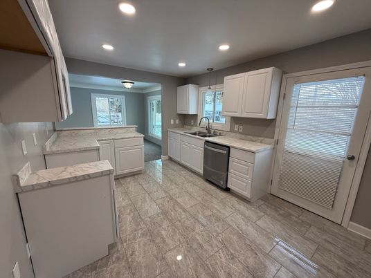 Interior, Kitchen, Recessed Lighting