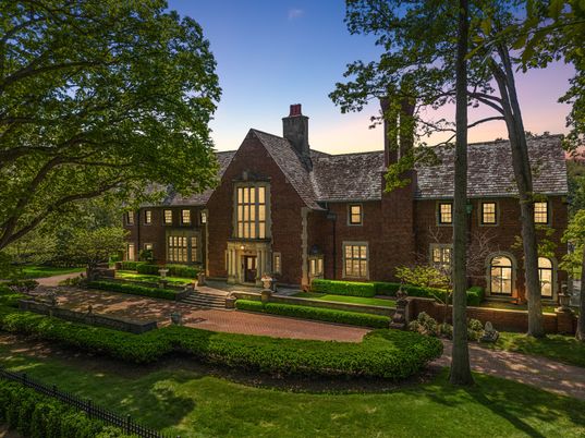 Backyard, Exterior, Facade, Brick Facade, French Provincial