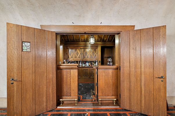 Interior, Wooden Walls