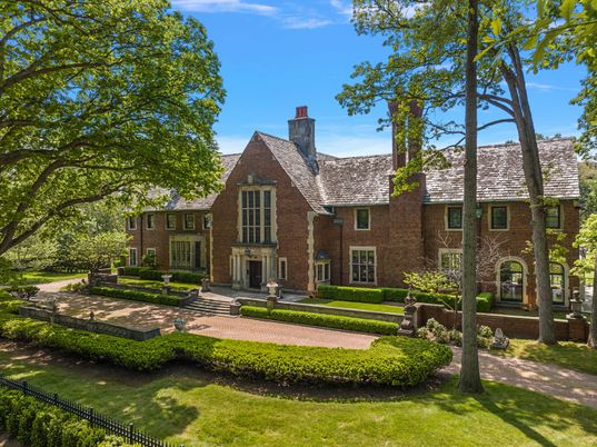 Exterior, Facade, Brick Facade, French Provincial
