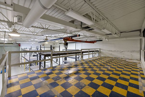 Garage, Interior