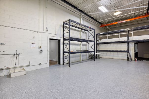 Garage, Interior