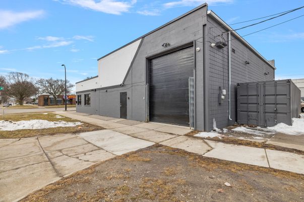 Detached Garage, Exterior
