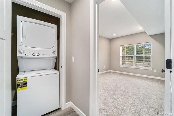 Interior, Recessed Lighting, Utility Closets, Washer