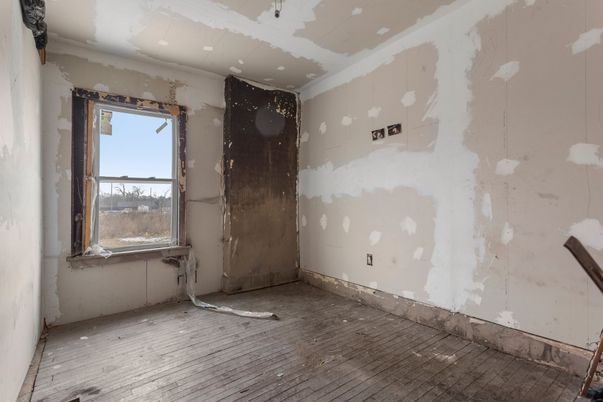 Empty room, Interior, Pendant Lights, Wood Texture Flooring