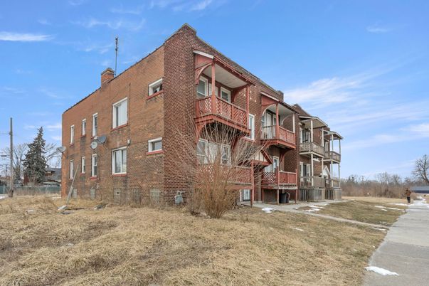 Backyard, Exterior, Facade, Brick Facade, Tudor Revival