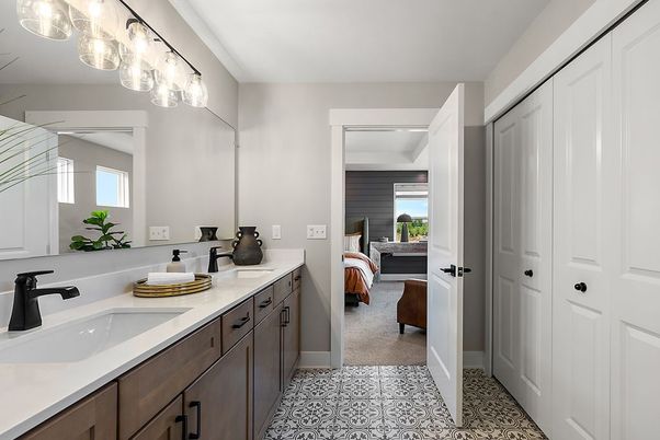 Bathroom, Bedroom, Dual Sink Vanities, Interior