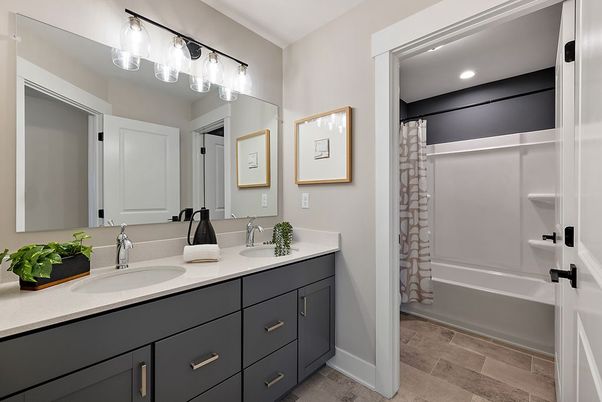 Bathroom, Dual Sink Vanities, Interior, Recessed Lighting