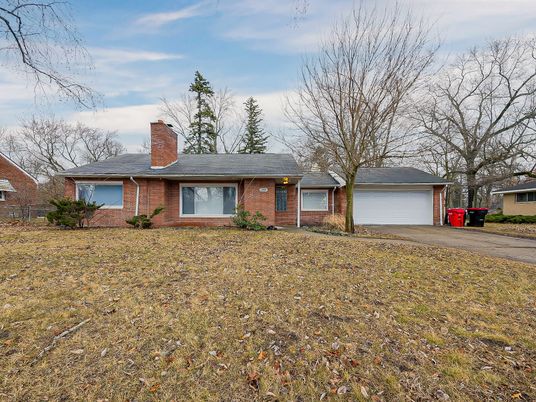 Attached, Backyard, Detached Garage, Exterior, Facade, Brick Facade, Log Home