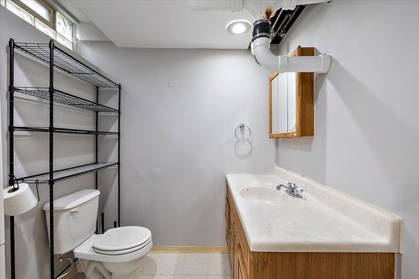 Bathroom, Interior, Recessed Lighting