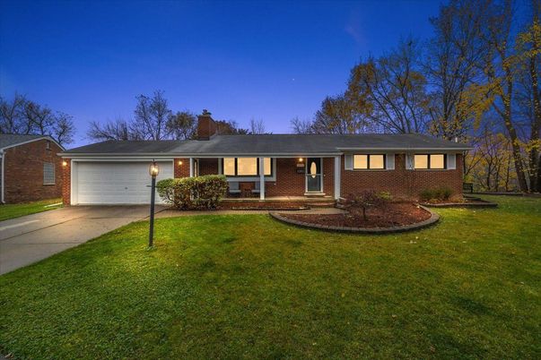 Attached, Exterior, Facade, Brick Facade, Ranch