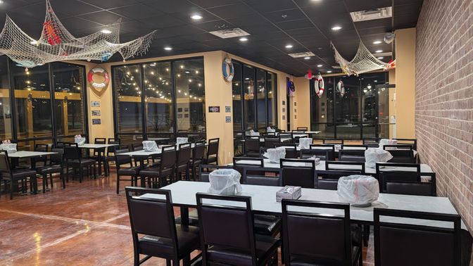 Dining room, Interior, Recessed Lighting