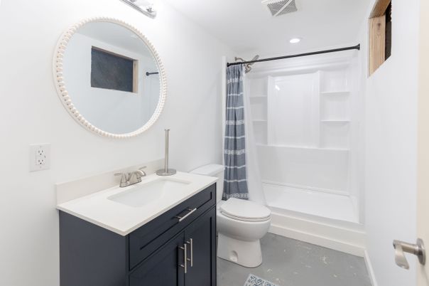 Bathroom, Interior, Recessed Lighting