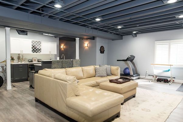 Fitness Equipment, Interior, Living room, Recessed Lighting, Wood Texture Flooring