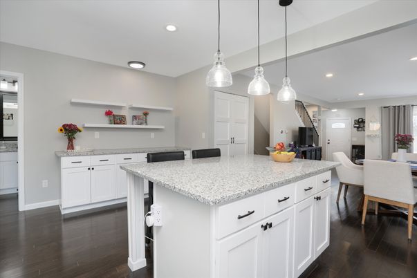 Dining room, Interior, Kitchen, Pendant Lights, Recessed Lighting, Wood Texture Flooring