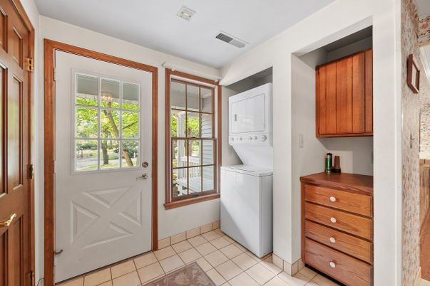 Interior, Washer