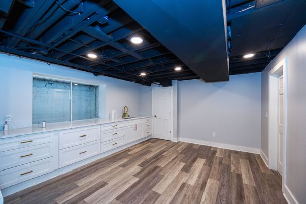 Empty room, Interior, Recessed Lighting, Wood Texture Flooring