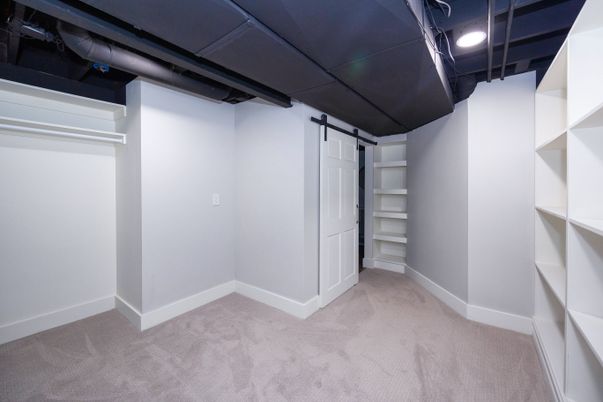 Interior, Walk-in Closets