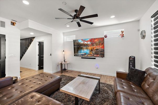 Interior, Living room, Recessed Lighting, Wood Texture Flooring