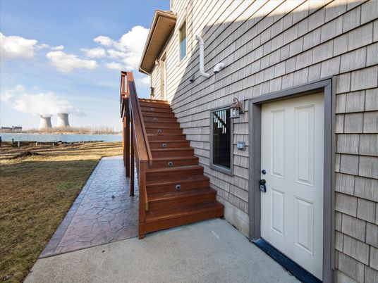 Exterior, Water