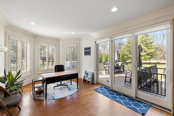 Home Office, Interior, Recessed Lighting, Wood Texture Flooring