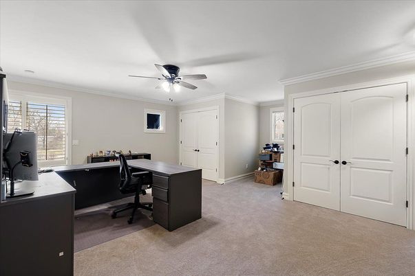 Home Office, Interior