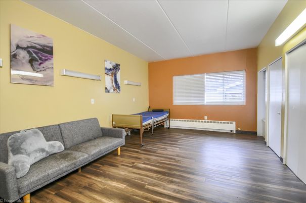 Game Room, Interior, Wood Texture Flooring