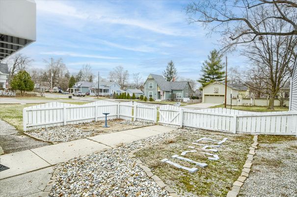 Backyard, Detached Garage, Exterior