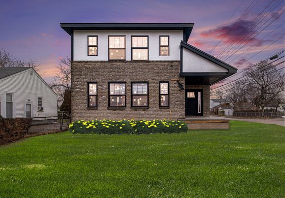 Backyard, Exterior, Facade, Brick Facade, Georgian