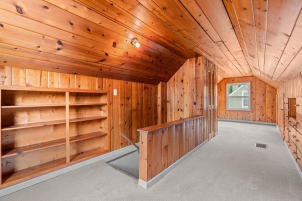 Empty room, Interior, Wooden Ceilings, Wooden Walls