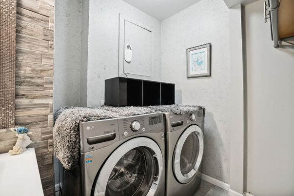 Interior, Washer, Wooden Walls
