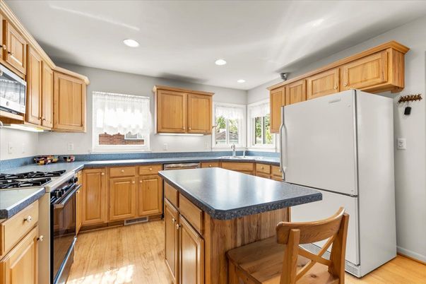 Interior, Kitchen, Recessed Lighting, Wood Texture Flooring