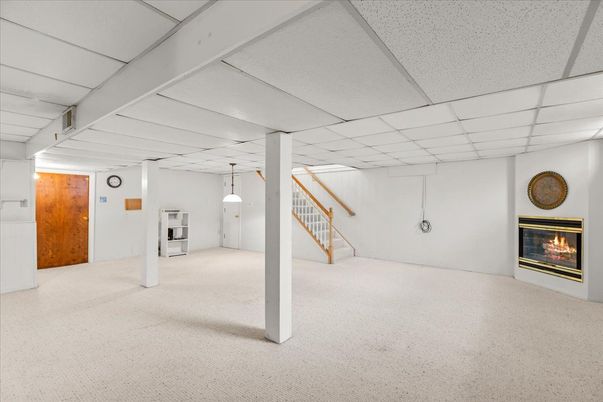 Empty room, Fireplace, Interior, Pendant Lights